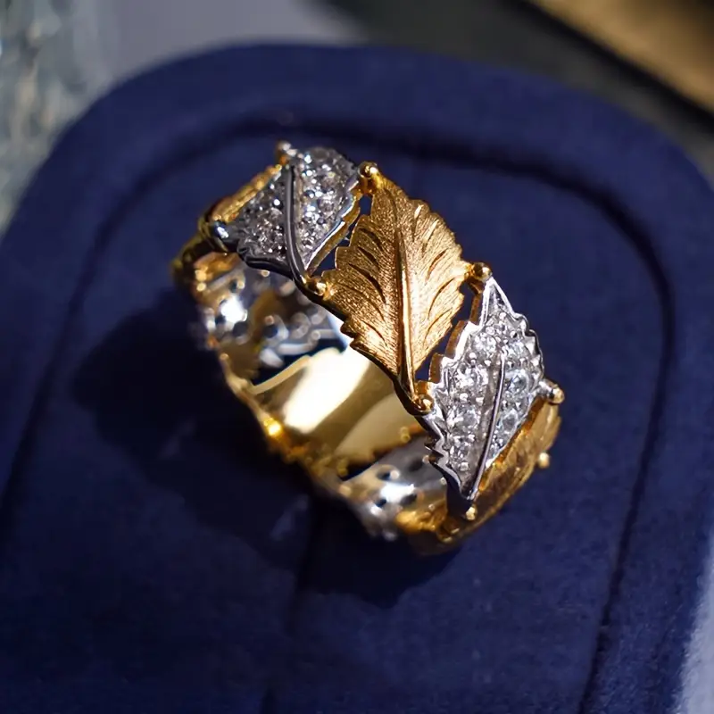 Guldring med zirkonia og gyldne blade