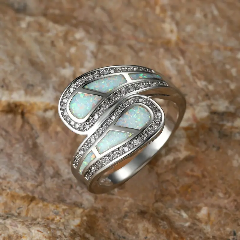 Åben Ring med Opal
