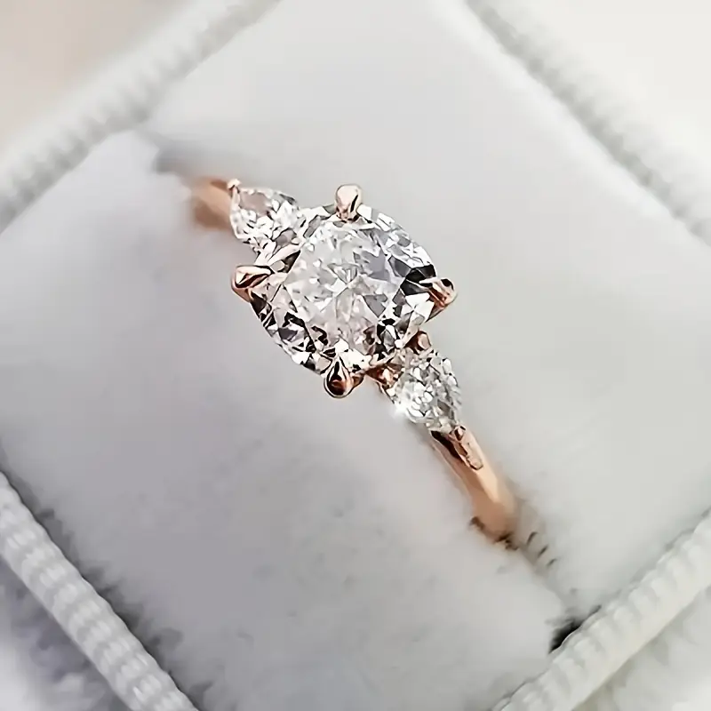 Elegant Ring i Rosaguld med Firkantet Sten