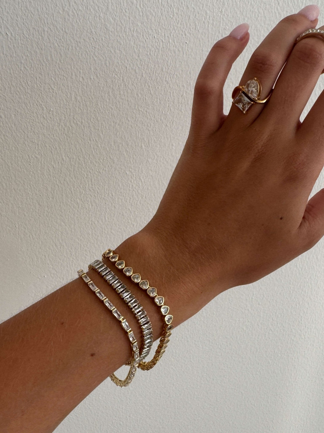 Arabella hjerteformet zirkonia tennisarmbånd