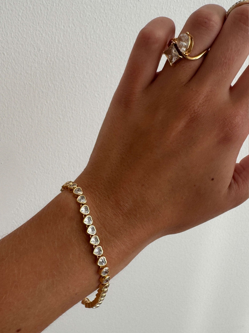 Arabella hjerteformet zirkonia tennisarmbånd